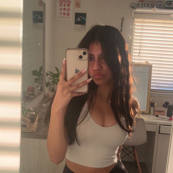 Meet your Posher, Natalie - Picture 1 of 1